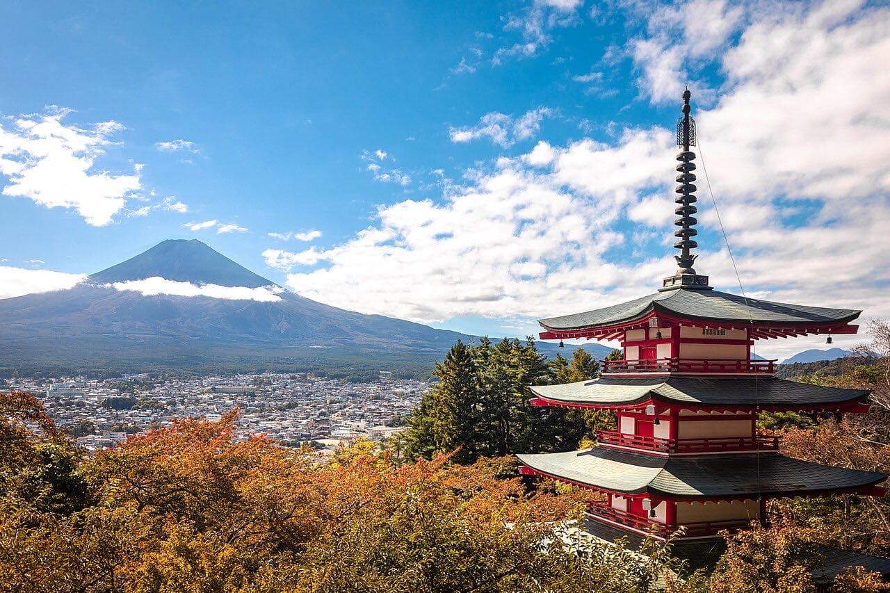 Chureito Pagoda and Mount Fuji from Arakurayama Sengen Park in Fujiyoshida.